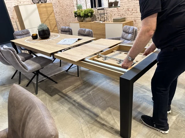 Tisch ausziehbar Eiche, Esstisch ausziehbar Eiche massiv, ausziehbarer Tisch Landhausstil, Länge 180-280 cm