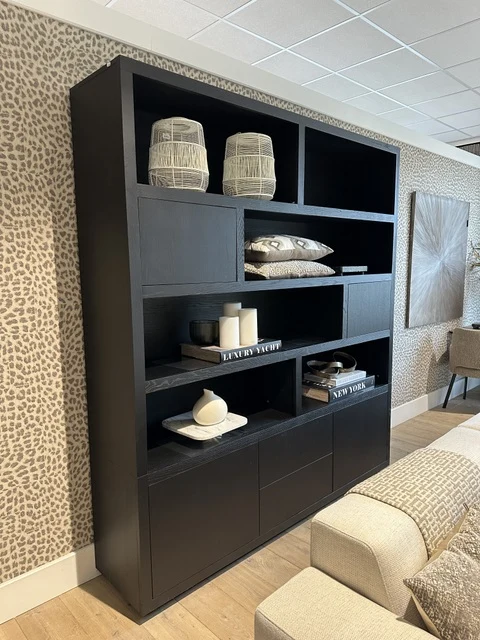 Schrank modern schwarz, Schrank schwarz mit vier Türen und zwei Schubladen, Wohnzimmerschrank schwarz Holz, Breite 200 cm