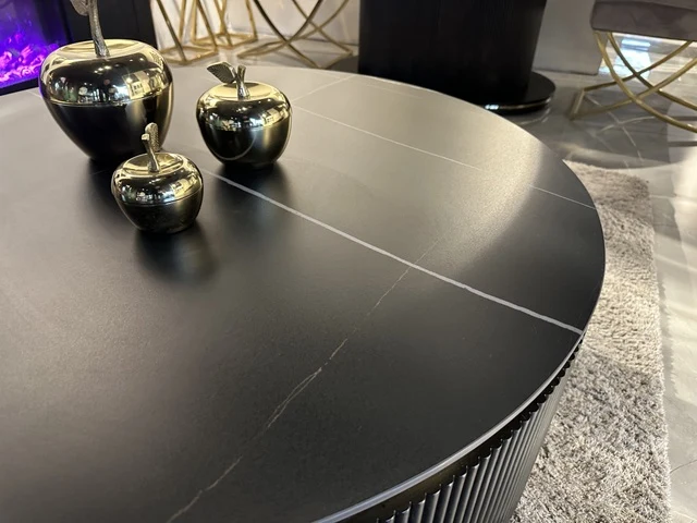 Couchtisch rund schwarz Ø 100 cm, Keramikplatte in Marmoroptik, Akzente Gold matt