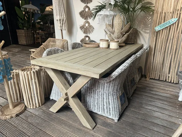 Gartentisch Massivholz, Esstisch Holz für Outdoor geeignet, Länge 300 cm