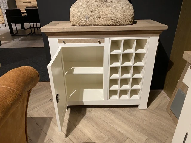 Sideboard Eiche, Anrichte weiß, Weinregal weiß Eiche, Breite 104 cm