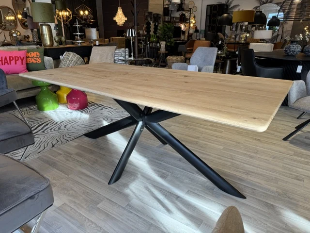 Esstisch Eiche massiv, Tisch Eiche Metall Tischgestell, Länge 200 cm