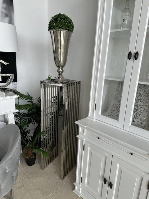 Metall Säule Silber , Dekosäule Metall Silber, Pflanzensäule Silber Metall, Höhe 120 cm