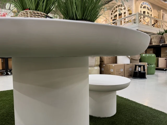 Runder Gartentisch weiß, Esstisch weiß rund, Gartentisch rund Kunststoffbeton weiß, Länge 120 cm