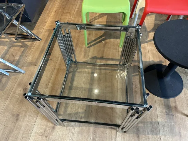Beistelltisch Silber Glas, Glastisch Silber, Beistelltisch verchromt Glas, Maße 55x55 cm
