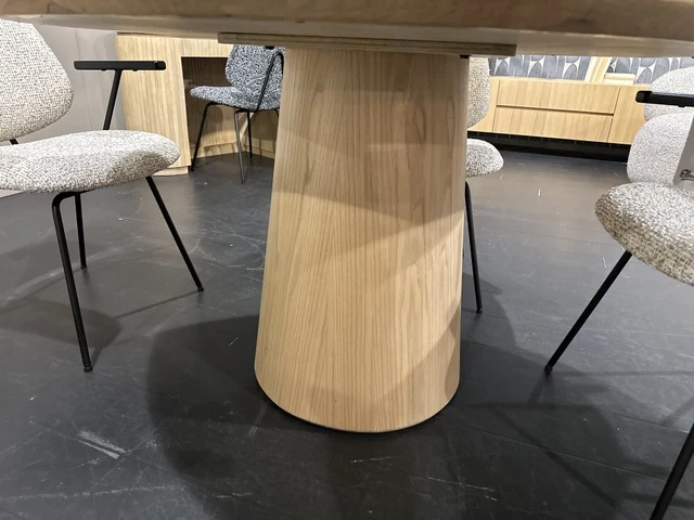Esstisch rund Farbe Eiche-Natur, Naturholz Tisch rund, Durchmesser 130 cm