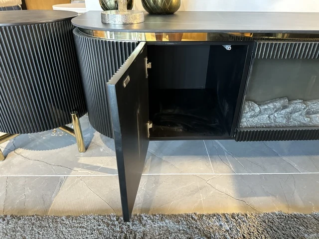 TV Schrank schwarz mit Kamin, Fernsehschrank mit Elektrokamin schwarz, Lowboard schwarz, Länge 200 cm