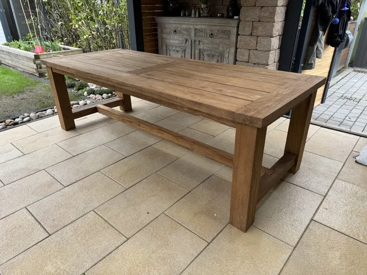 Gartentisch Landhaus, Esstisch Massivholz, Tisch Holz massiv, Länge 260 cm
