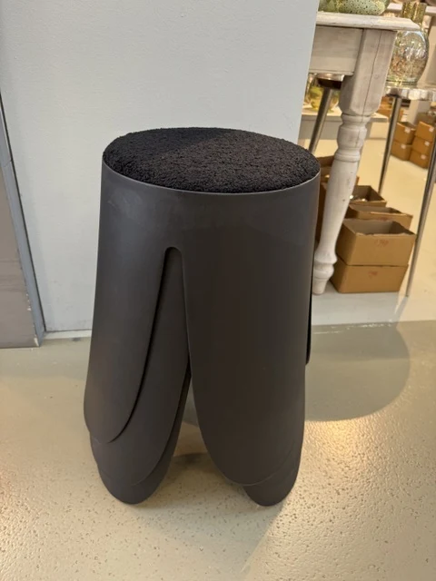 Hocker schwarz Kunststoff, stapelbarer Hocker gepolstert schwarz