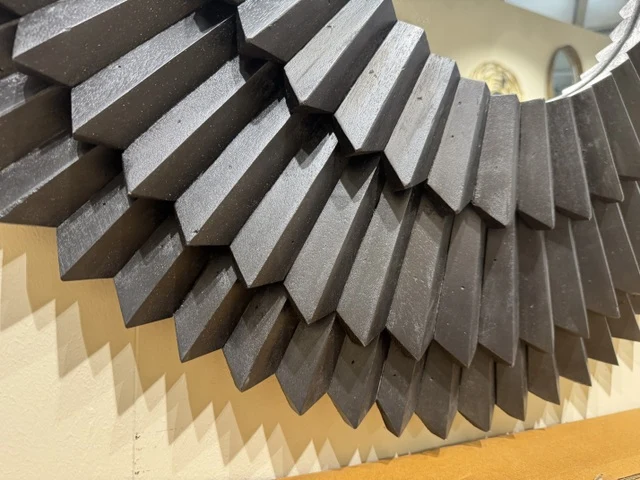 Wandspiegel schwarz Holz, Spiegel schwarz, Breite 92 cm