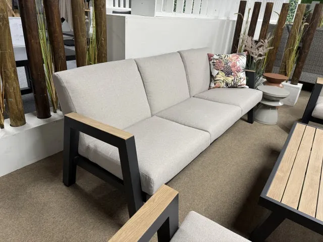 Set 4 teiliges Loungesofa anthrazit-Holzoptik, 2xGartensessel anthrazit outdoor Couchtisch, Garten-Couchtisch anthrazit, Lounge anthrazit Aluminium-Gestell