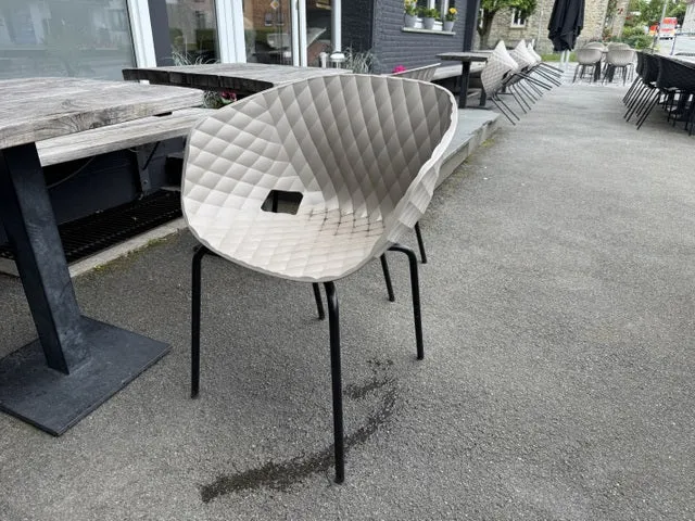 Gartenstuhl taupe, Gartenstuhl stapelbar mit Armlehne taupe
