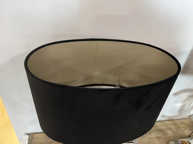 Tischlampe Silber, Tischleuchte Silber-schwarz, Tischlampe mit Lampenschirm oval, Höhe 56 cm