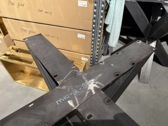 Tischbeine Spider Metall, Tischgestell Metall, Tischfuß Metall, Maße 100x100 cm