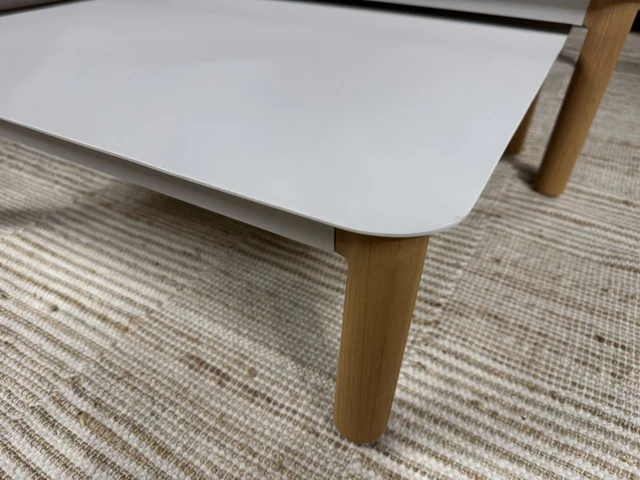 Lounge weiß, Lounge Set zwei Gartensofas, ein Ecksofa zwei Gartencouchtische