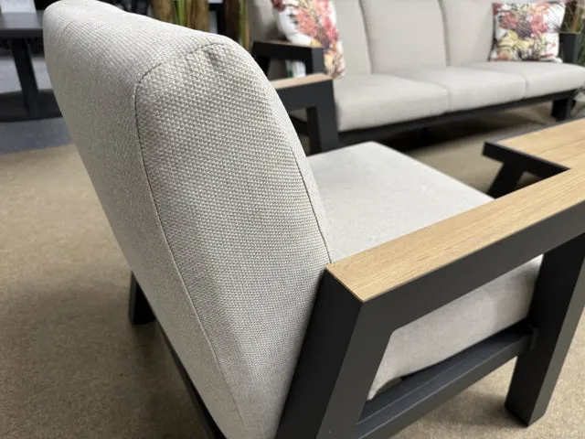 Lounge anthrazit, Lounge Set ein Gartensofa, zwei Gartensessel, ein Gartencouchtisch