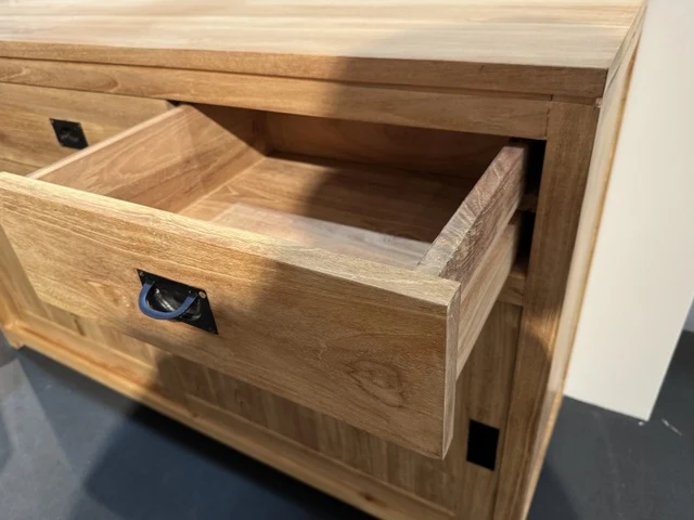 Sideboard Holz Teak mit Schiebetüren, Anrichte mit Schubladen Massivholz Teak, Breite 150 cm