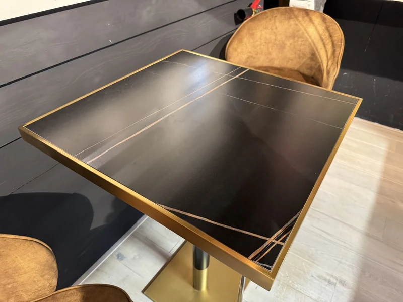 Bartisch Gold-schwarz, Bartisch Keramik schwarz, Höhe 100 cm