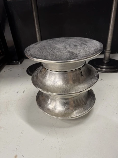 Beistelltisch rund Silber, runder Metall-Beistelltisch Alu, Durchmesser 40 cm