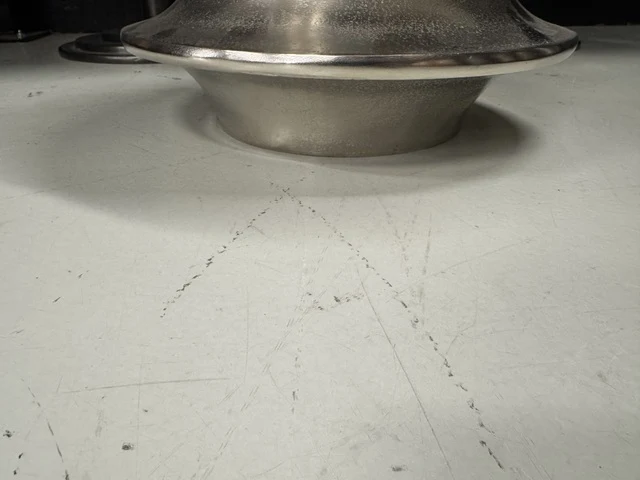 Beistelltisch rund Silber, runder Metall-Beistelltisch Alu, Durchmesser 40 cm