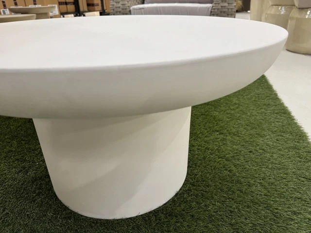 Garten-Couchtisch weiß, Gartentisch weiß Beton, Couchtisch weiß Beton, Durchmesser 70 cm