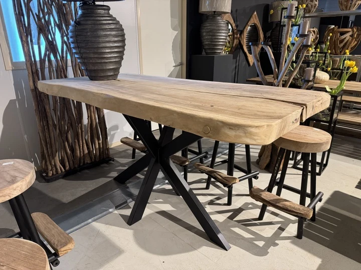 Bartisch rustikale Tischplatte, Bartisch Teakholz rustikal, Länge 220 cm