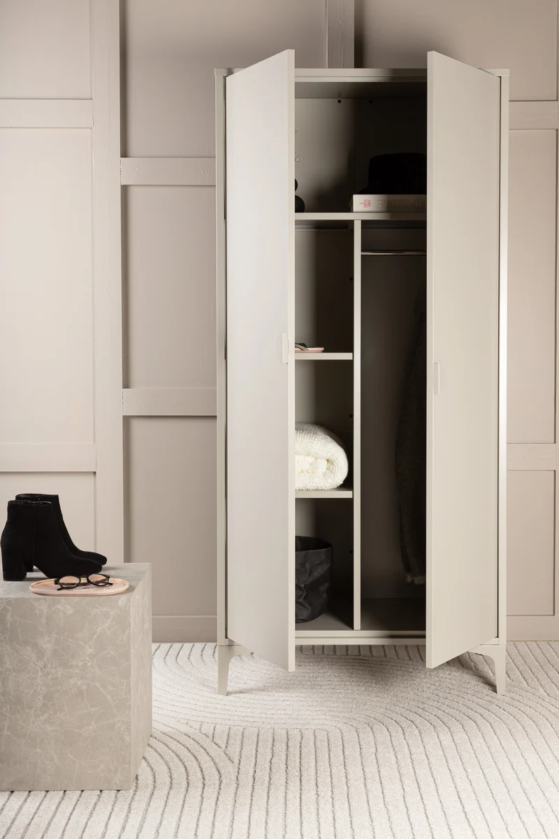 Piring Kleiderschrank Kleiderschrank