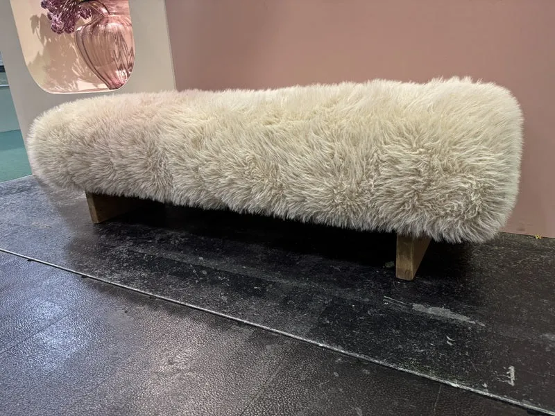 Sitzbank creme Felloptik, Bettbank Schaffelloptik, Bank Schafsfell-Optik, Länge140 cm
