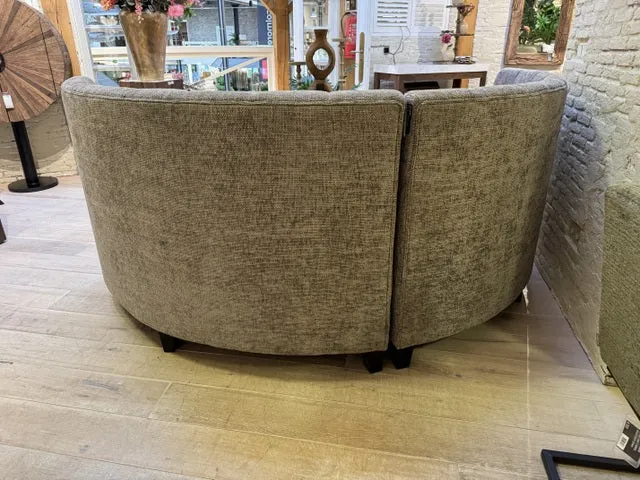 Sitzbank halbrund taupe, gepolsterte Sitzbank taupe, Breite 240 cm