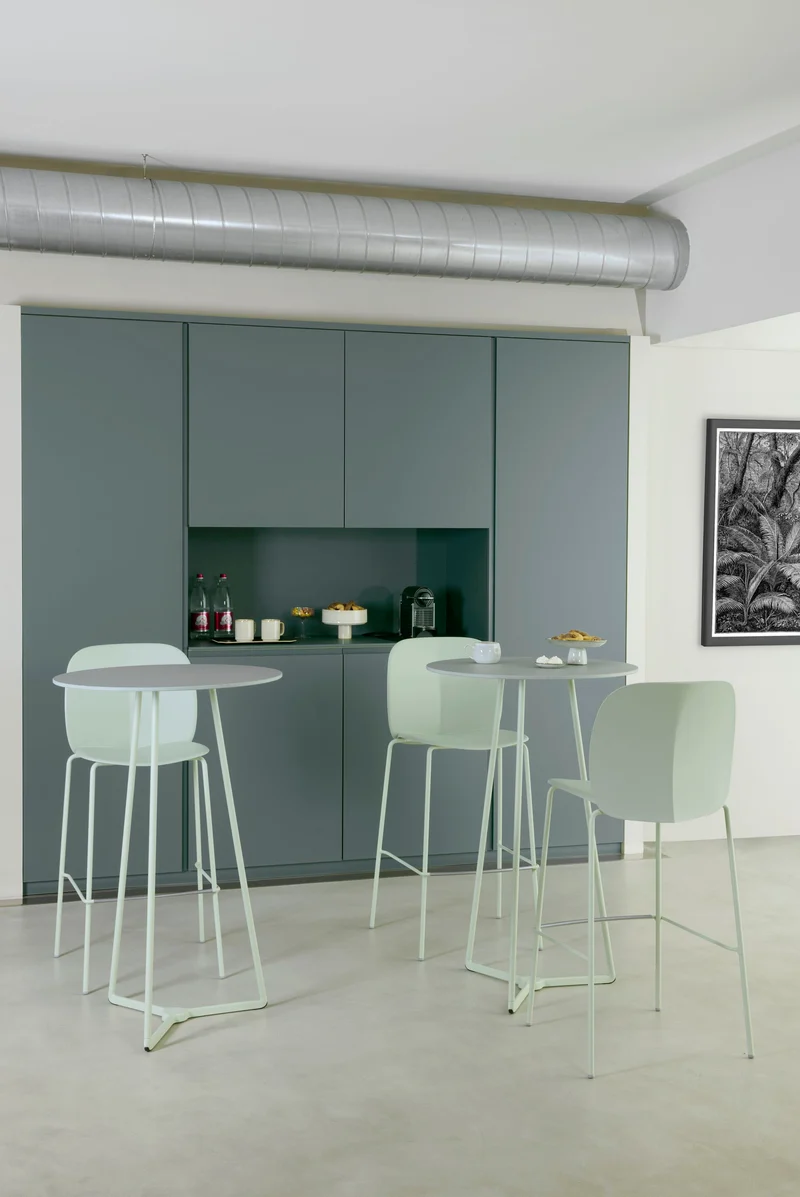 Barstuhl mint, Design Barstuhl mintgrün Metall-Gestell, Sitzhöhe 65 cm