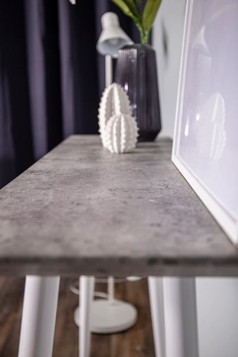 Edge Table Beistelltisch